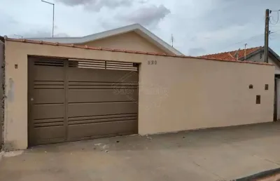 Casa com 3 quartos à venda no cohab, américo brasiliense , 30 m2 por r$ 600.000