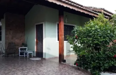 Casa com 3 quartos à venda na rua colombo americano dos santos, 690, vila erminda, peruíbe, 150 m2 por r$ 580.000