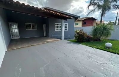 Casa em condomínio fechado com 3 quartos à venda na avenida trindade madrid romera cucci, 340, jardim dos flamboyants, araraquara, 158 m2 por r$ 595.000
