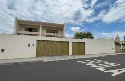 Casa com 4 quartos à venda na vila xavier (vila xavier), araraquara , 453 m2 por r$ 850.000