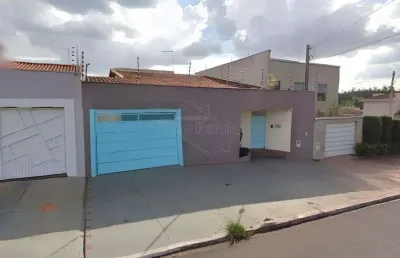 Casa a venda com 3 quartos no vila harmonia, araraquara