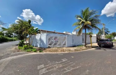 Casa com 3 quartos à venda no Residencial Cambuy, Araraquara 
