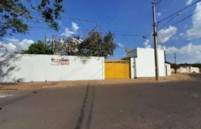 Casa com 2 quartos à venda no jardim santa terezinha, américo brasiliense , 239 m2 por r$ 380.000