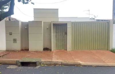 Casa com 3 quartos para alugar no centro, araraquara , 135 m2 por r$ 2.800