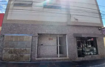 Casa com 3 quartos para alugar na rua 9 de julho, 1662, centro, araraquara, 336 m2 por r$ 3.300