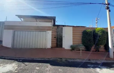 Casa com 3 quartos à venda em nova vila cerqueira, américo brasiliense , 278 m2 por r$ 845.000