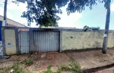 Casa com 2 quartos para alugar na rua elias jorge abi rached filho, 18, doutor tancredo de almeida neves, araraquara, 126 m2 por r$ 750