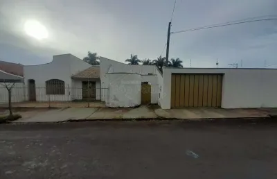 Casa com 4 quartos para alugar na vila josé bonifácio, araraquara , 318 m2 por r$ 4.500