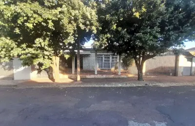Casa com 3 quartos para alugar no centro, araraquara , 312 m2 por r$ 3.000
