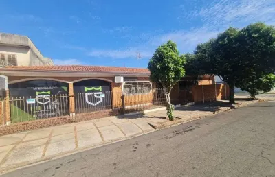 Casa com 3 quartos à venda na rua gonçalves dias, 2282, jardim primavera, araraquara, 211 m2 por r$ 700.000