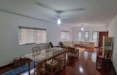 Casa com 5 quartos à venda na Rua Deputado Benedito Matarazzo, Centro, Santa Branca