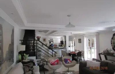 Casa com 4 quartos à venda na Rua Luzia Menezes de Carvalho Cordeiro, Residencial de Ville, São José dos Campos