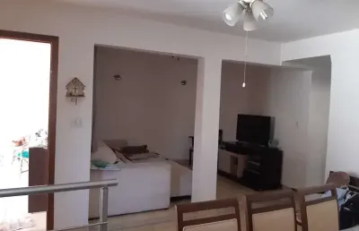 Casa térrea 4 dormitórios terreno 250m² jardim das indústria