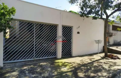 Excelente oportunidade! casa à venda no parque da floresta em campinas-sp.2 quartos, 1 sala, 1 banheiro, 2 vagas de garagem, 144,00 m² de área.aceita financiamento e fgts. analiso propostas.