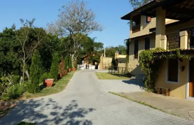 Chácara com 4 dormitórios para alugar, 10000 m² por r$ 7.586,00/mês - jardim torrão de ouro - são josé dos campos/sp