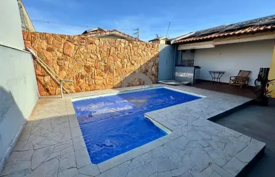 Casa à venda no bairro jardim residencial elvio lupo - araraquara/sp
