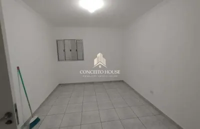 Casa com 2 quartos para alugar na Rua General Florêncio, 079, Quitaúna, Osasco