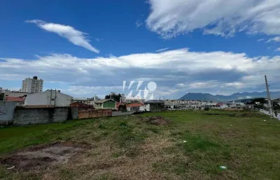 Terreno à venda na Rua Tomáz Domingos da Silveira, 1, São Sebastião, Palhoça