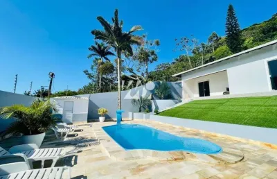 Casa com 3 quartos à venda na Rua Vinte, 1, Praia de Fora, Palhoça