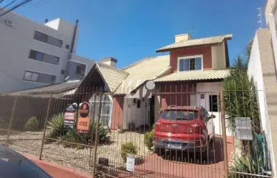 Casa com 3 quartos à venda na Rua Veneza, 1, Pagani, Palhoça