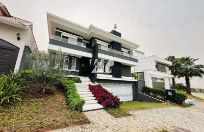 Casa com piscina e 4 quartos e suítes na pedra branca