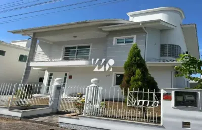 Casa com 3 quartos à venda na Rua dos Ipês, 1, Pedra Branca, Palhoça