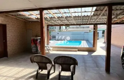 Casa 2 quartos podendo ser 3 com 1 suíte - passa vinte - mrt