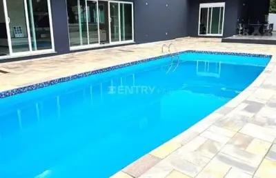 Excelente casa térrea à venda em condomínio fechado com 4 dorm. sendo 2 suítes no medeiros, jundiaí