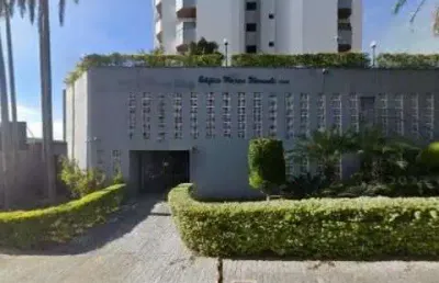 Exelente apartamento à venda ou permuta, no edifício maison morumbi em jundiaí,com 211m² total,apenas 1 torre no condomínio,3 dormitórios(sendo 1 suíte) 1 lavabo,1 banheiro social,2 vagas cobertas.