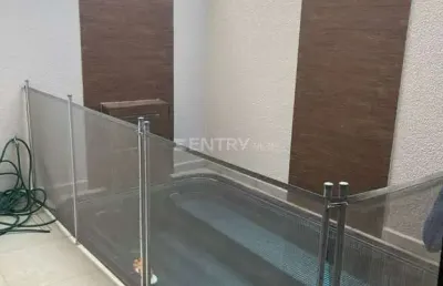 Lindo sobrado com piscina em condomínio. medeiros, jundiaí-sp