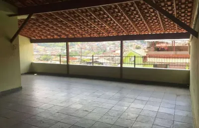 Sobrado com 3 dormitórios e vaga de garagem para 4 carros ou comércio em várzea paulista-sp