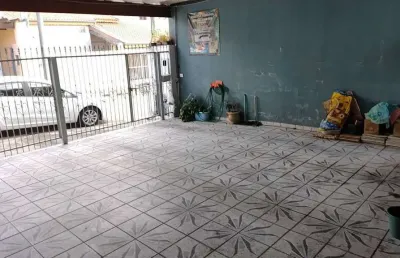 Casa térrea com 2 dormitórios,  sala de estar e jantar,  cozinha, lavanderia,  2 vagas,  1 salão, com mais 2 casas , terreno de 250m2, jardim das tulipas,  jundiaí-sp
