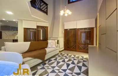 Sobrado/ duplex 3 dormitórios à venda no bairro centro com 230 m² de área privativa - 2 vagas de garagem