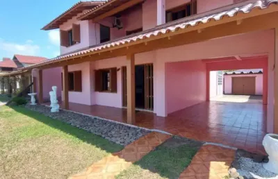 Casa 4 dormitórios à venda no bairro centro com 238 m² de área privativa - 2 vagas de garagem
