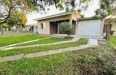 Casa 3 dormitórios à venda no bairro nova tramandaí com 72 m² de área privativa - 1 vaga de garagem