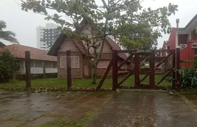 Casa 3 dormitórios à venda no bairro centro com 116 m² de área privativa