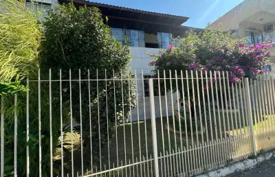 Casa com 5 quartos à venda na rua princesa isabel, 27, ponte do imaruim, palhoça por r$ 1.550.000