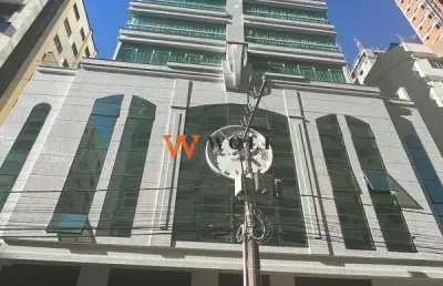 Apartamento com 3 quartos à venda na avenida 276, 447, meia praia, itapema por r$ 2.090.000