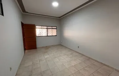 Planalto verde 02 dormitórios suite garagem coberta