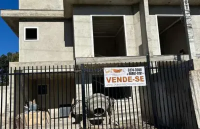 Casa à venda na rua pinheiro machado, 86, fazendinha, curitiba por r$ 780.000