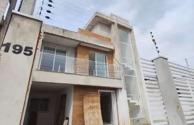Casa com 3 quartos à venda na rua josé gusso, 193, fazendinha, curitiba por r$ 950.000