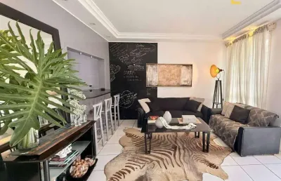 Casa de 209 m² com 3 dormitórios, suíte e área de lazer