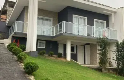 Casa com 3 dormitórios à venda, 154 m² por r$ 750.000,00 - iririú - joinville/sc