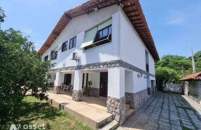 Asset imóveis vende casa com 3 suítes, 400m², por r$ 1.200.000 - itaipu - niterói/rj