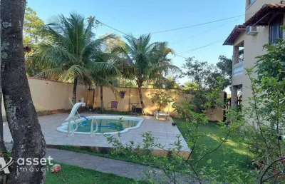 Asset imóveis vende casa triplex com 5 quartos (2suítes), 450m², por r$ 700.000 - jaconé (sampaio correia) - saquarema/rj