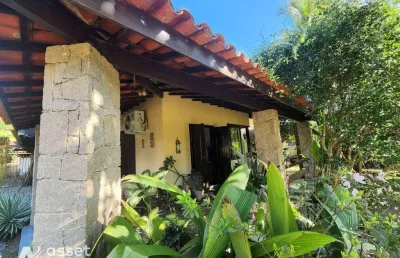 Asset imóveis vende casa em condomínio com 5 quartos (3suítes), 220m², por r$ 900.000 - maria paula - niterói/rj