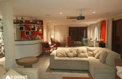 Asset imóveis vende casa em condomínio com 4 quartos (3suítes), 400m², por r$ 1.500.000 - itaipu