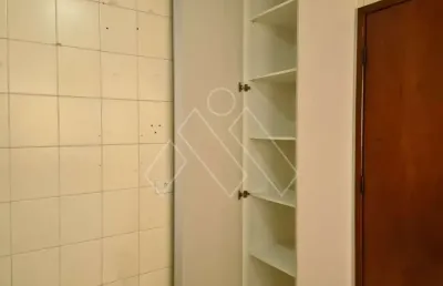 Moradia exclusiva com vista deslumbrante e conforto, num apartamento de 3 quartos, com 1 suíte!