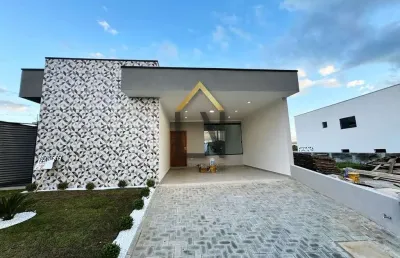 Ótima casa acabou de ficar pronta no condomínio vale dos cristais ágata