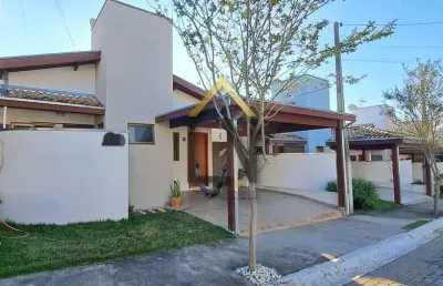Casa em condomínio fechado com 3 quartos à venda no Barreiro, Taubaté 